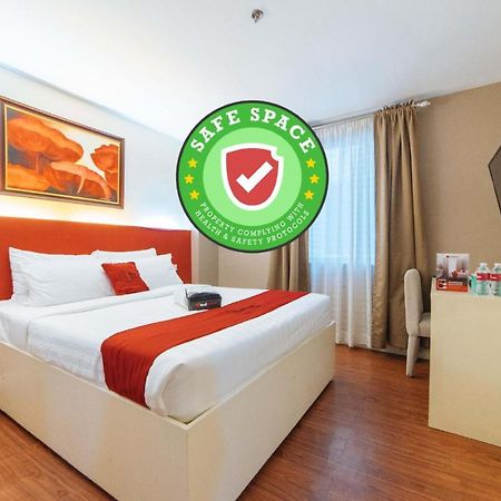 Reddoorz Plus At Hotel Metro Калибо Экстерьер фото